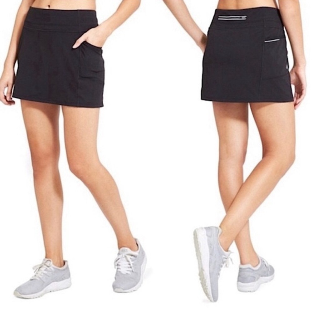 Athleta Dobby Be Free Skort in Black Size Large